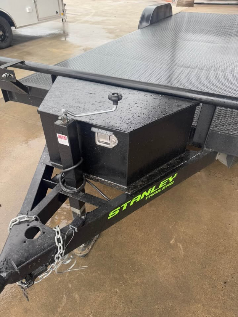 New 2025 Stanley Trailers 83X24 OPEN CAR HAULER Car Hauler EQUIPMENT TRAILER SPLIT TAIL UPGRADED 6K AXLES