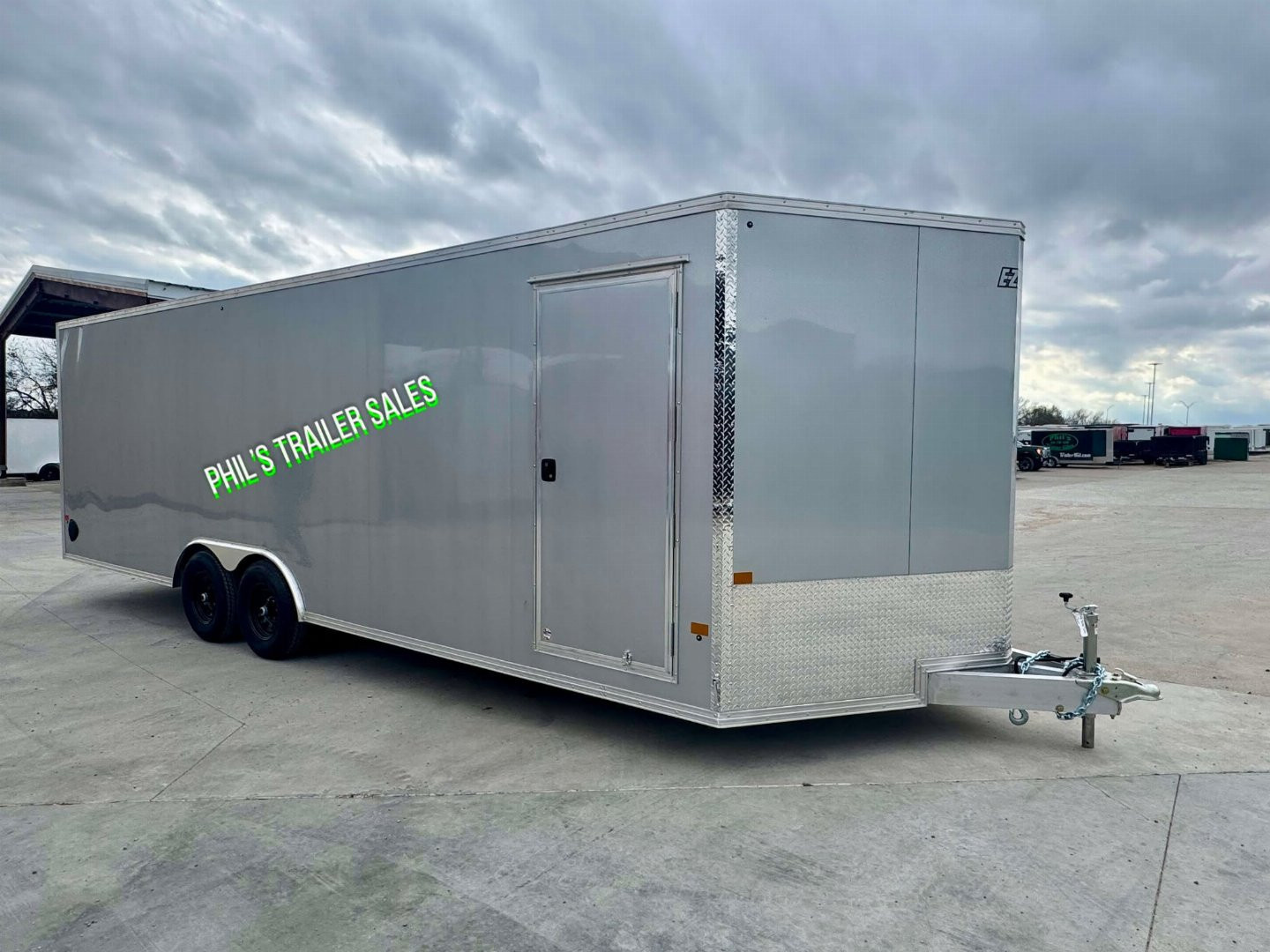 New E-Z Hauler 24' ALL ALUMINUM ENCLOSED CAR HAULER FULL ESCAPE DOOR REMOVABLE FENDER Car / Racing Trailer
