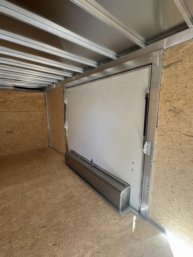 New E-Z Hauler 24' ALL ALUMINUM ENCLOSED CAR HAULER FULL ESCAPE DOOR REMOVABLE FENDER Car / Racing Trailer