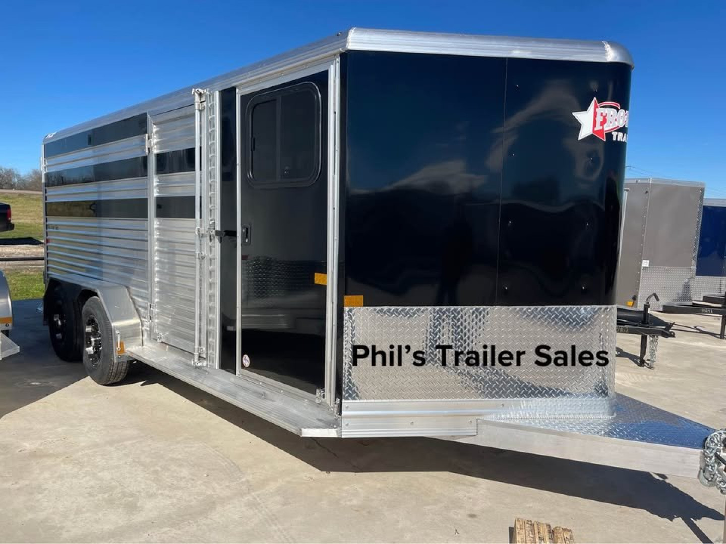 New 2025 Frontier Trailers LOW PRO 6 PEN STOCK TRAILER Stock / Stock Combo Trailer