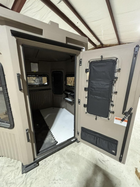 New 2025 GRIZZLY ALPHA COMBO HUNTING DEER BLIND 8' TOWER & LADDER Deer Blind RIFLE & BOW HUNTERS