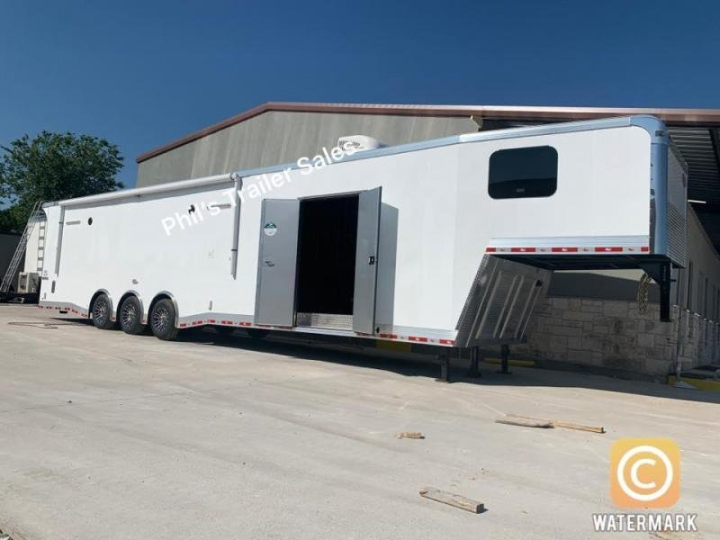 New Continental Cargo NEW 85X44 ENCLOSED CAR RACE TRAILER BATHROOM CAR HAULER Car / Racing Trailer