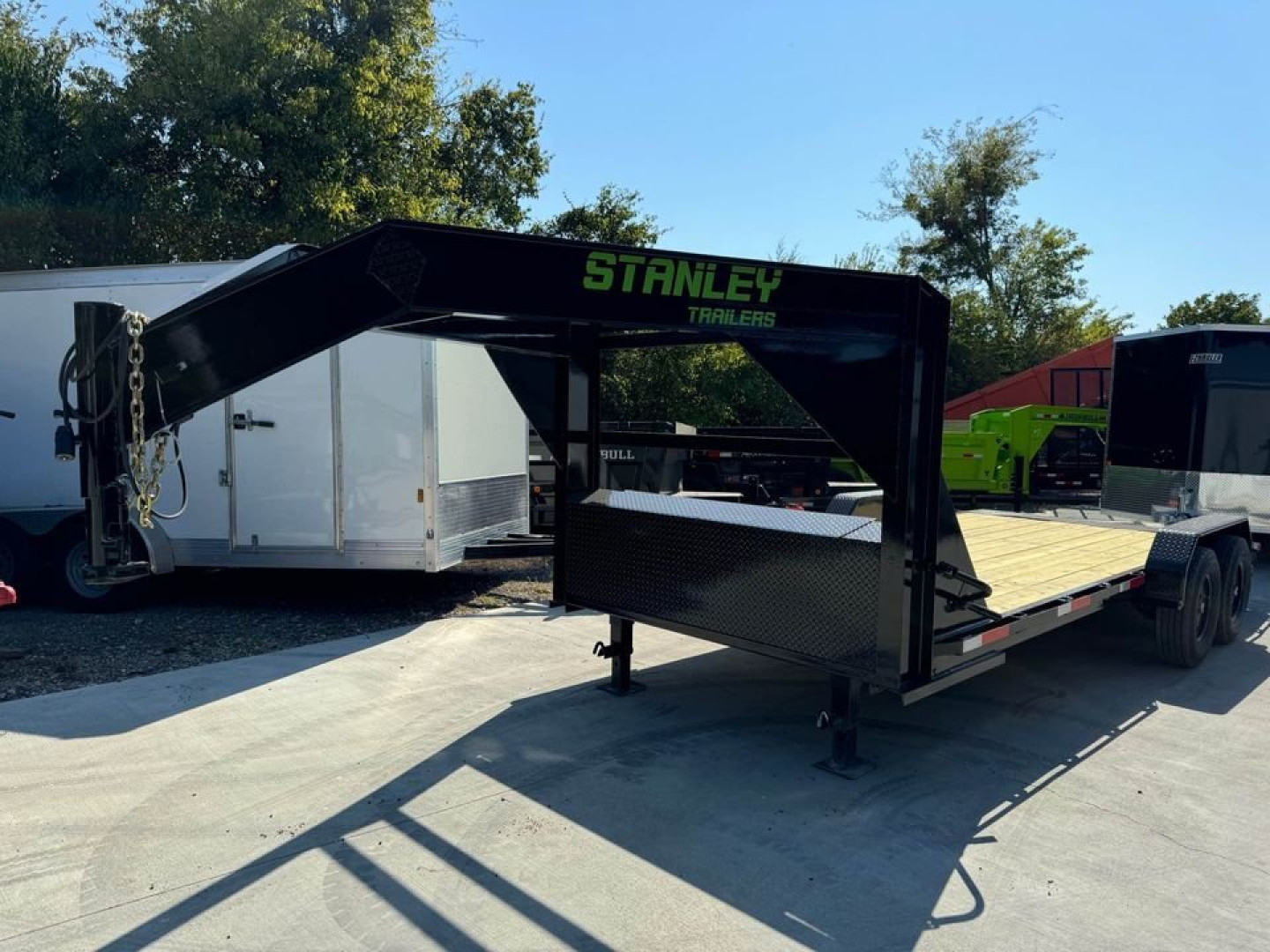 New 2025 Stanley Trailers 83X20 GOOSENECK 14K Equipment Trailer OPEN CAR HAULER