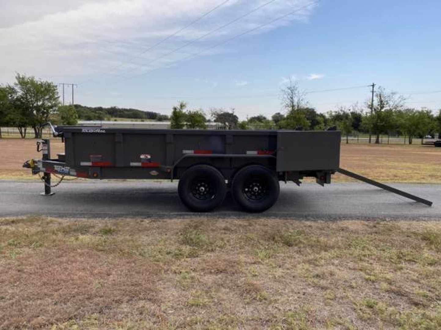 New TOP HAT TRAILERS 83 X16 Dump Trailer 2' SIDES DUMP TRAILERS