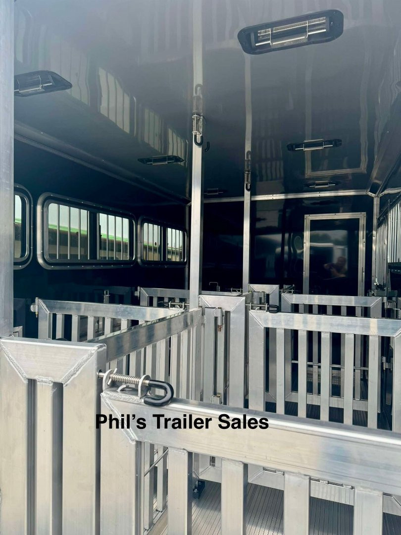 New 2025 Frontier Trailers 6 PEN LOW PRO LIVESTOCK TRAILER Stock / Stock Combo Trailer