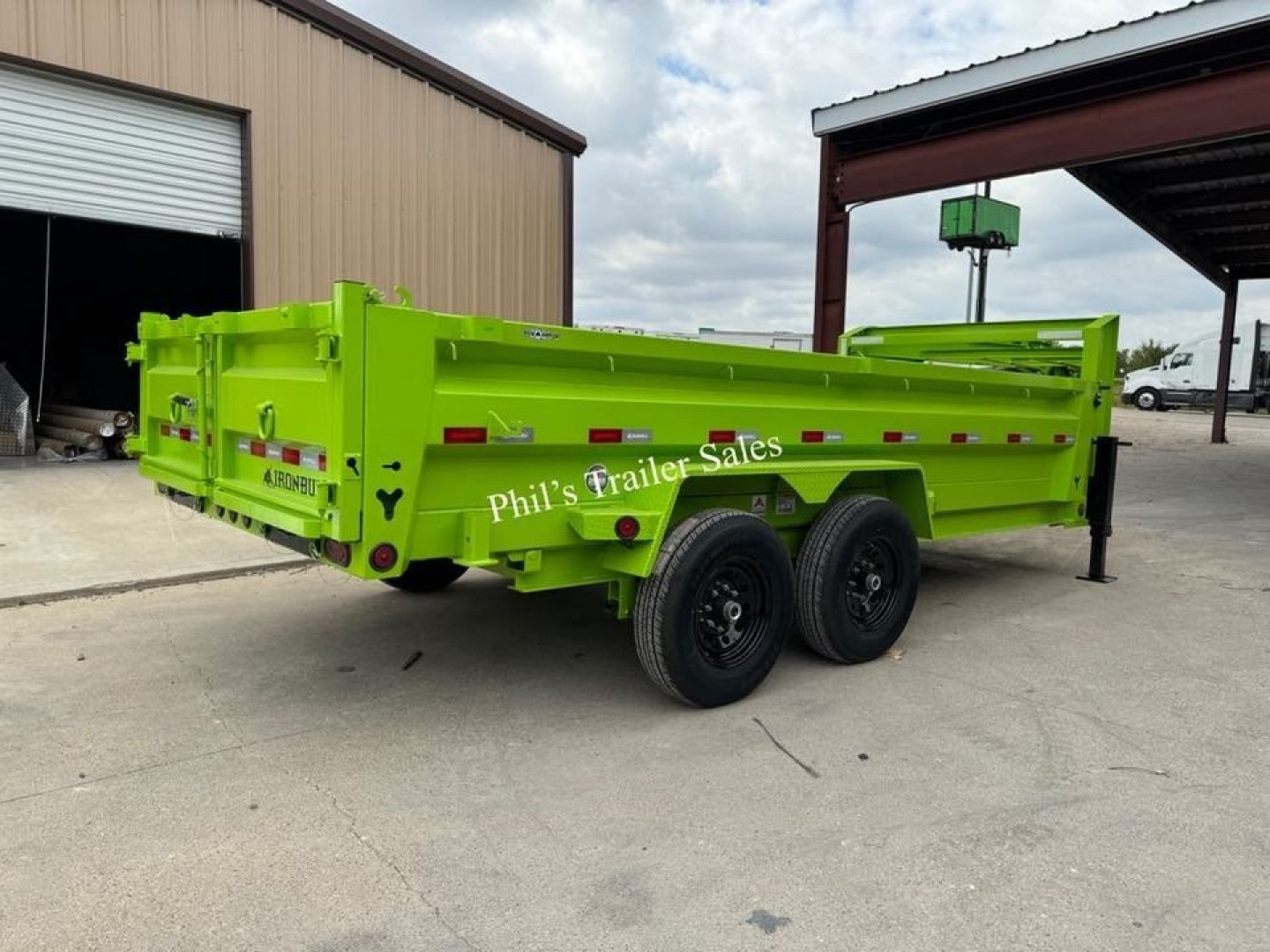 New 2025 IRON BULL 83X16 GOOSENECK SCISSOR LIFT 24'' SIDES Dump Trailer