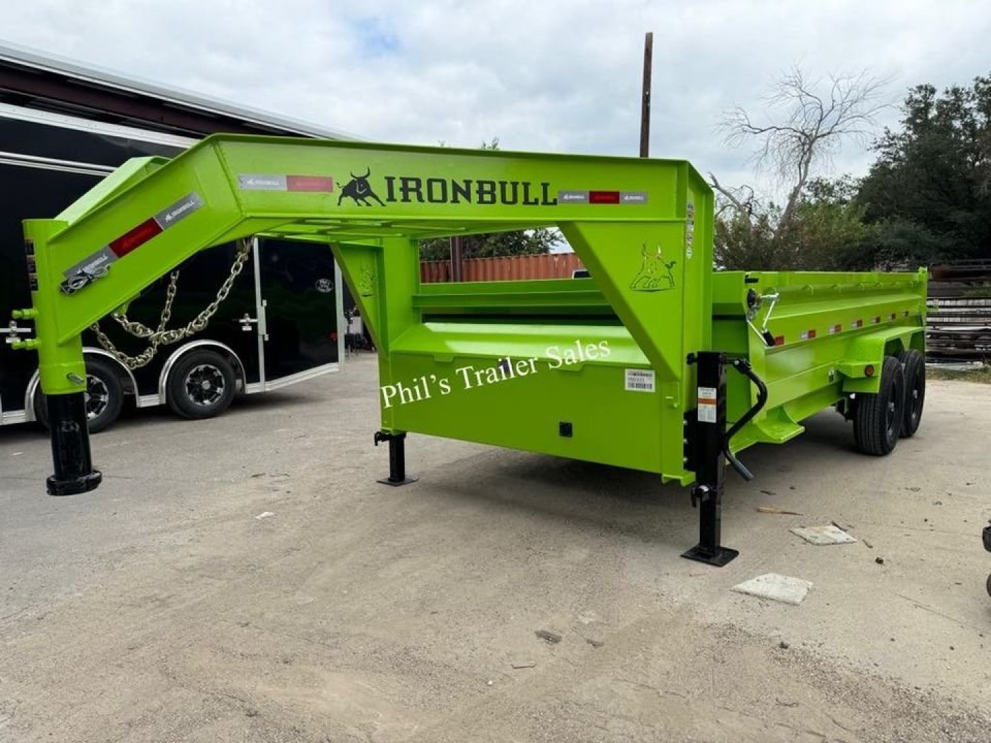 New 2026 Iron Bull 83X16 GOOSENECK SCISSOR LIFT 24'' SIDES Dump Trailer