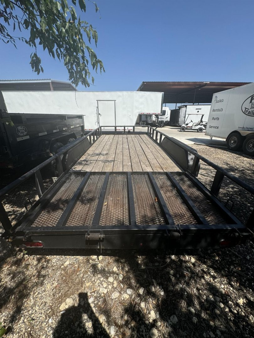 Used 2022 USED Cardinal 82X18 TANDEM 6K AXLES PIPETOP UTILITY Utility Trailer RENT TO OWN FOR ONLY $540 DOWN!