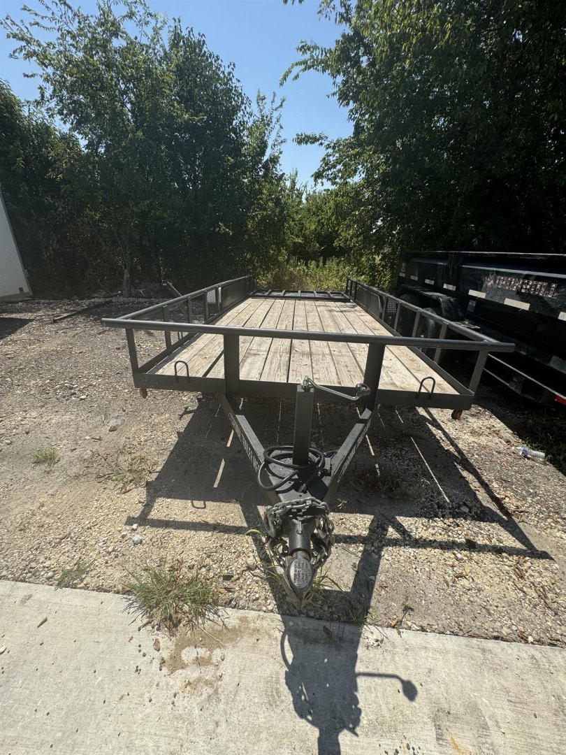 Used 2022 USED Cardinal 82X18 TANDEM 6K AXLES PIPETOP UTILITY Utility Trailer RENT TO OWN FOR ONLY $540 DOWN!