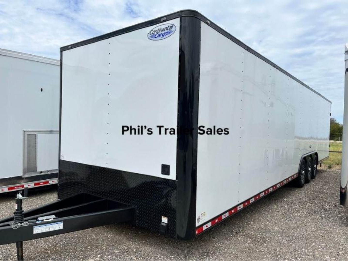 New CONTINENTAL CARGO 34 2 CAR RACE TRAILER ENCLOSED TRAILER Continental Cargo Car / Racing Trailer Car / Racing Trailer