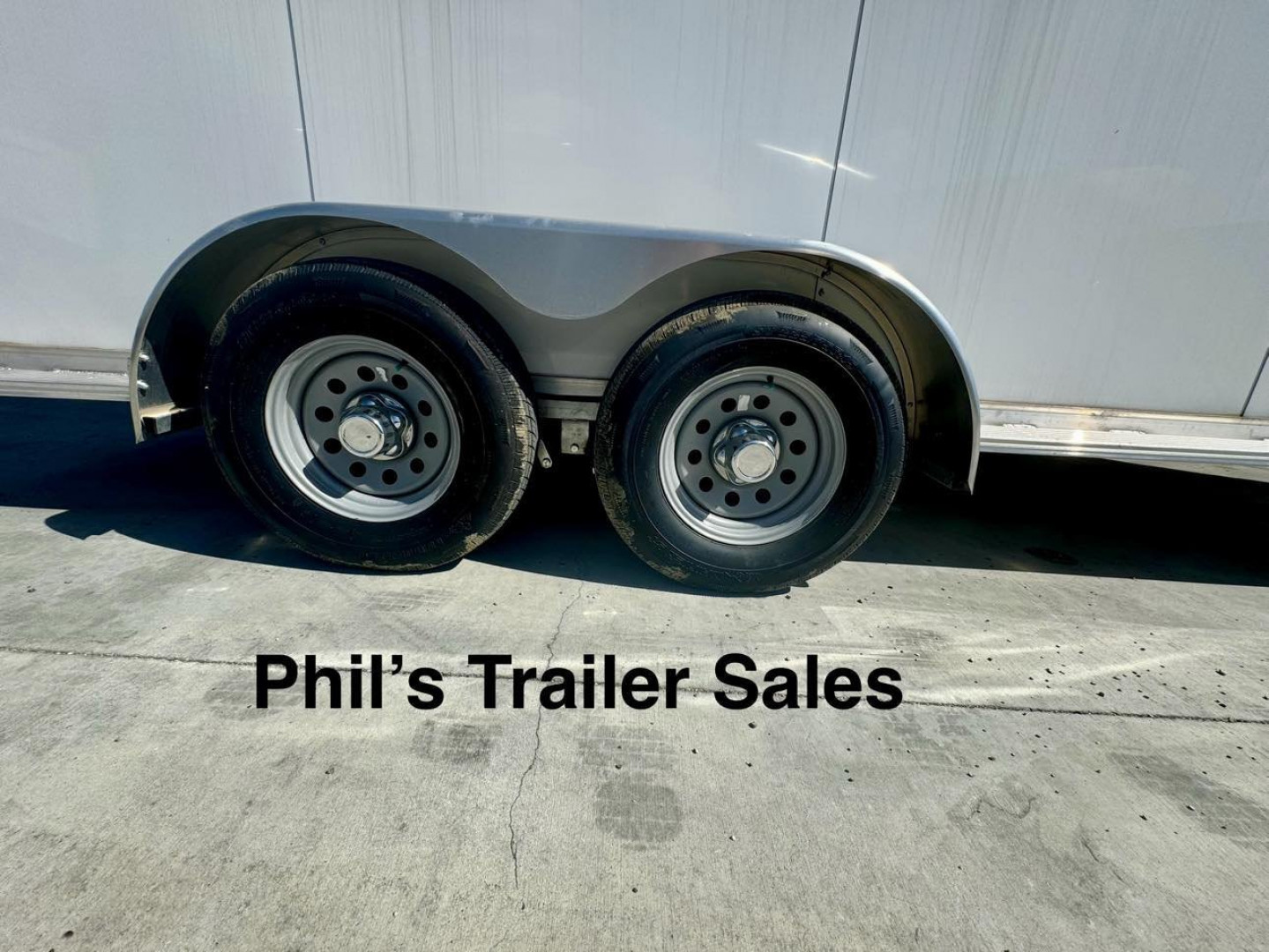 New 2023 Frontier Trailers 3 HORSE SLANT TRAILER STRIDER LITE SERIES Stock / Stock Combo Trailer FACTORY DEMO ONLY 1 AVAILABLE AT THIS PRICE!
