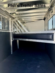 New 2023 Frontier Trailers 3 HORSE SLANT TRAILER STRIDER LITE SERIES Stock / Stock Combo Trailer FACTORY DEMO ONLY 1 AVAILABLE AT THIS PRICE!