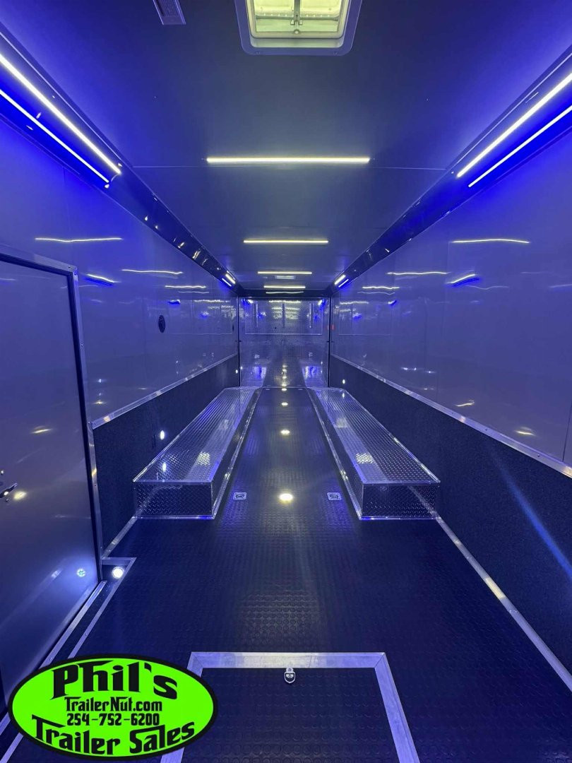 New CONTINENTAL CARGO NEW 85X32 ENCLOSED RACE CAR TRAILER LATE MODEL RAMP OVERS TRAILER Car / Racing Trailer