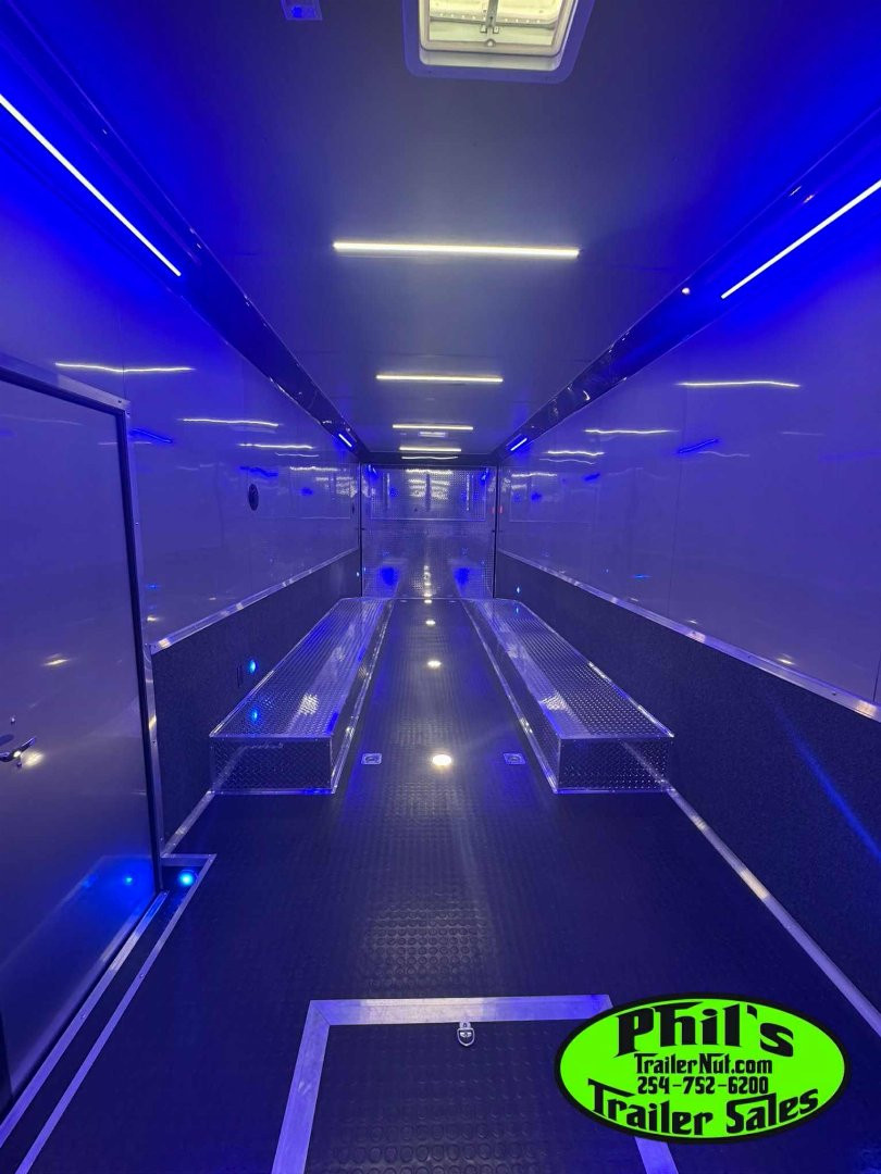New CONTINENTAL CARGO NEW 85X32 ENCLOSED RACE CAR TRAILER LATE MODEL RAMP OVERS TRAILER Car / Racing Trailer