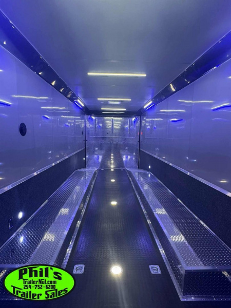 New CONTINENTAL CARGO NEW 85X32 ENCLOSED RACE CAR TRAILER LATE MODEL RAMP OVERS TRAILER Car / Racing Trailer