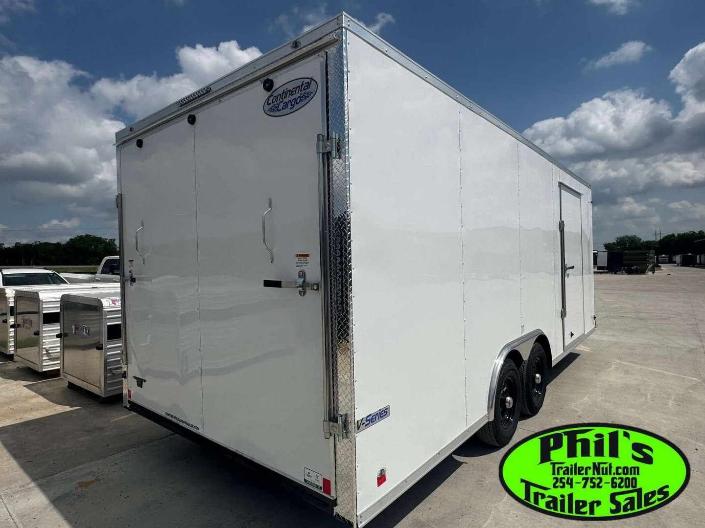 New 2025 CONTINENTAL CARGO 8.5X20 ENCLOSED TRAILER Cargo / Enclosed Trailer