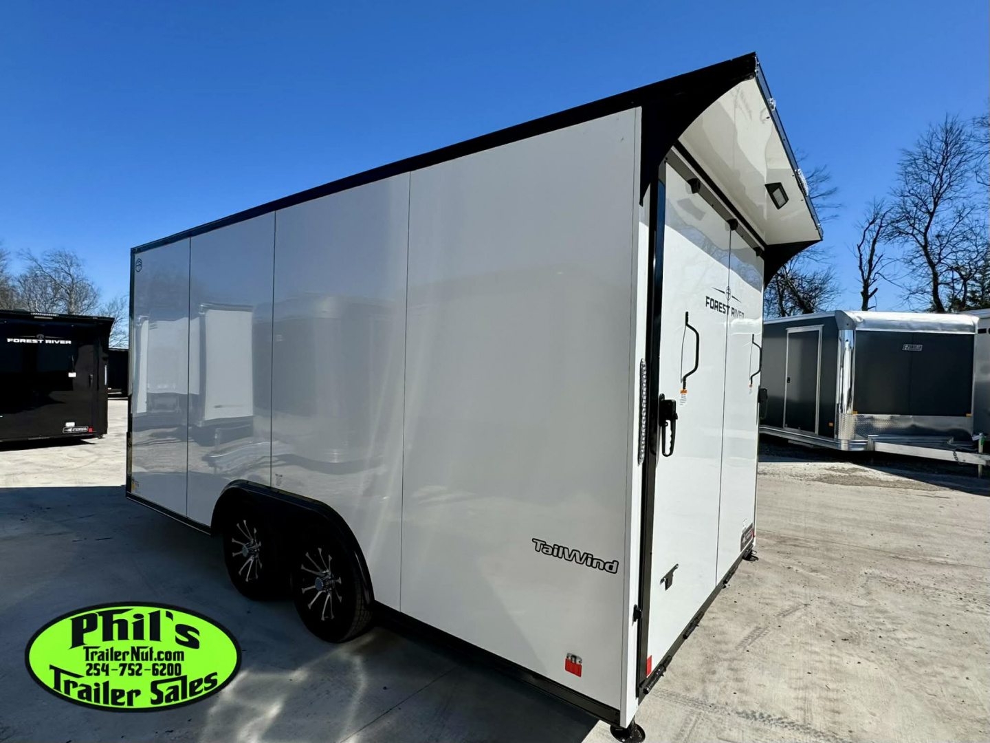 New Continental Cargo NEW 85X16 V-NOSE ELECTRICAL PACKAGE ENCLOSED MOTORCYCLE TRAILER TRAILER CARGO TRAILERS Motorcycle Trailer