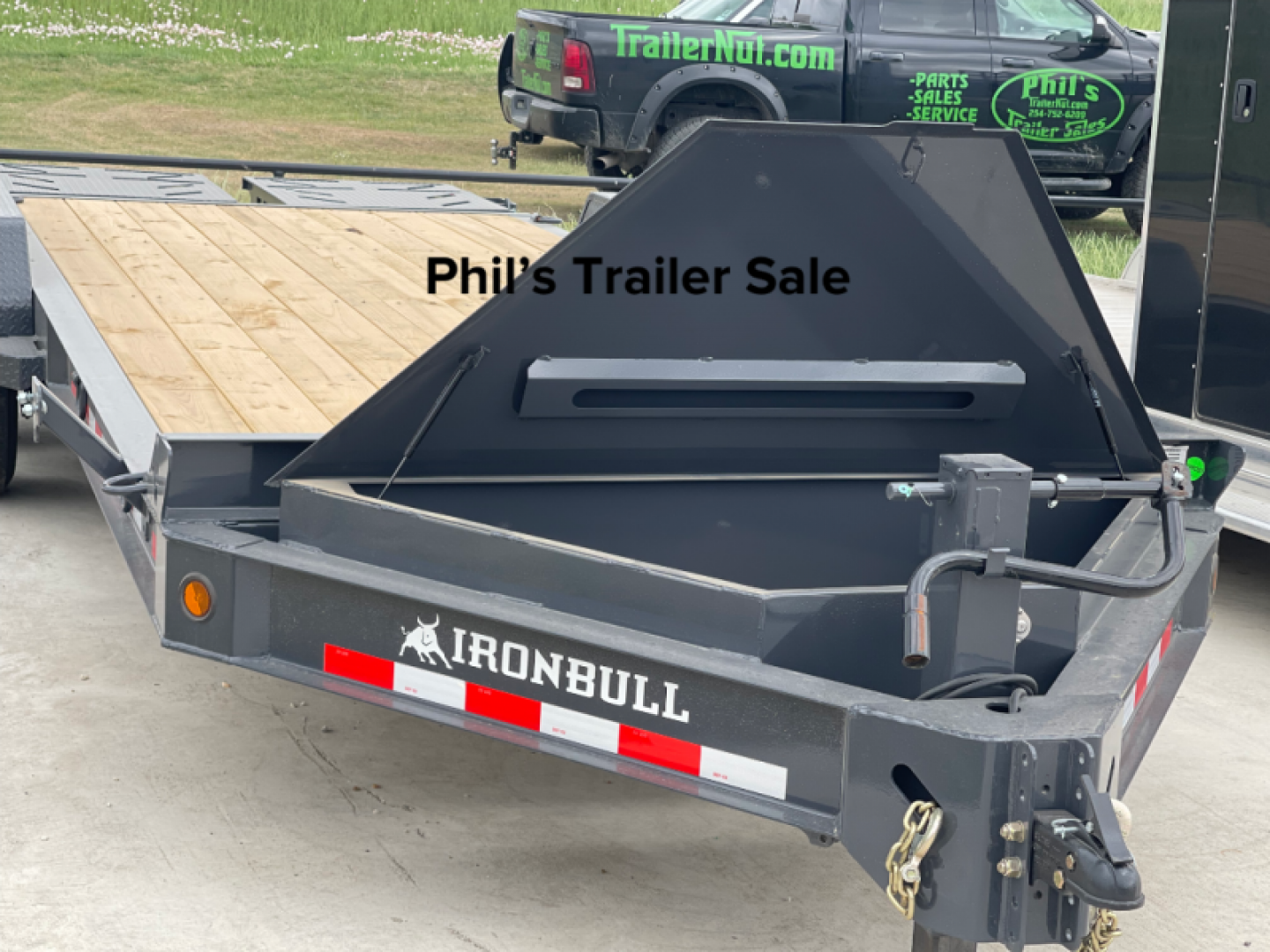 New IRON BULL NEW 18' EQUIPMENT TRAILER OPEN TRAILER UTILITY TRAILERS MEGA RAMP Equipment Trailer ONLY 1 AVAILABLE AT THIS PRICE!
