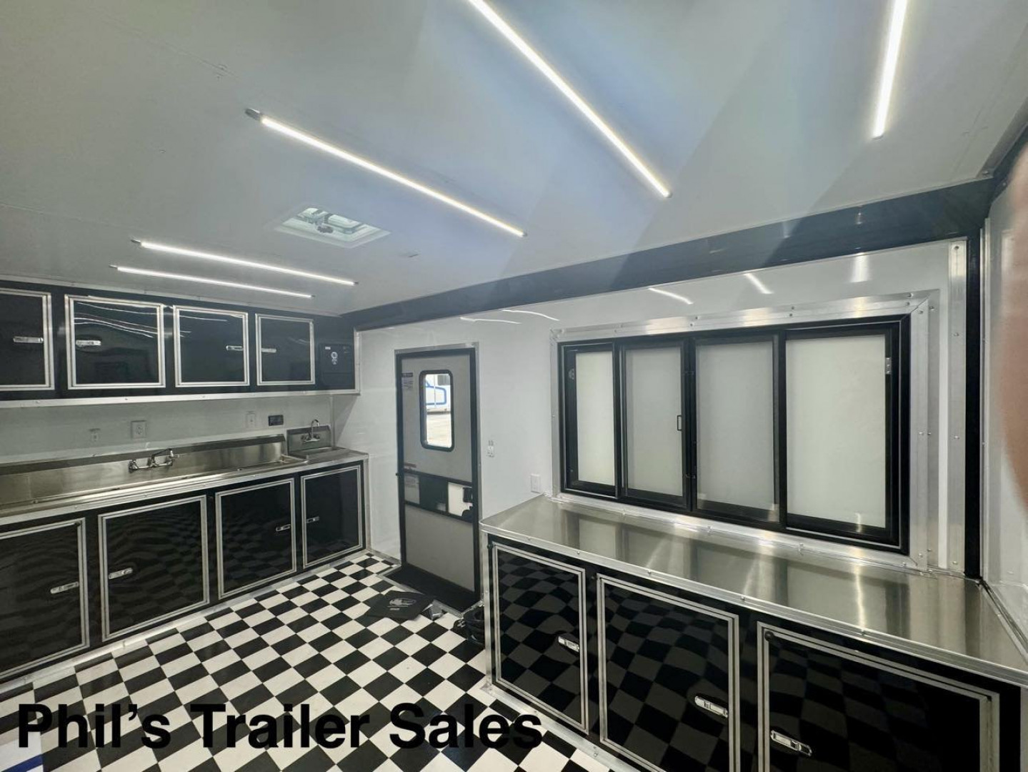 New 2025 Continental Cargo 8.5X28 VENDING TRAILER WITH BATHROOM Concession Trailer