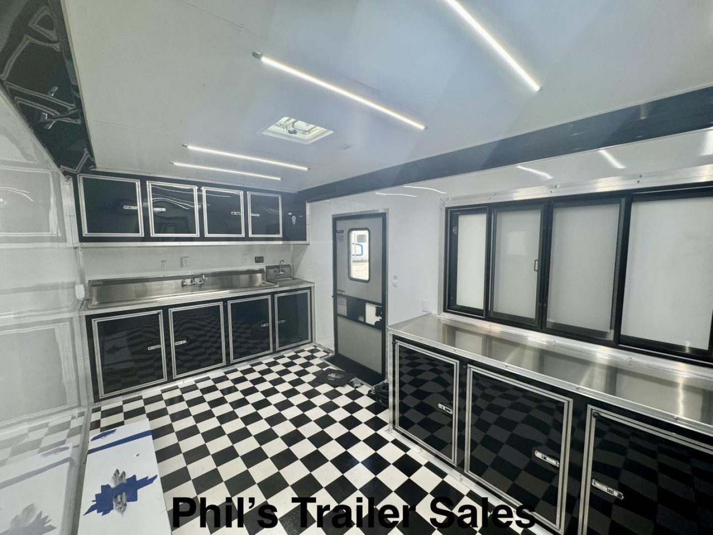 New 2025 Continental Cargo 8.5X28 VENDING TRAILER WITH BATHROOM Concession Trailer