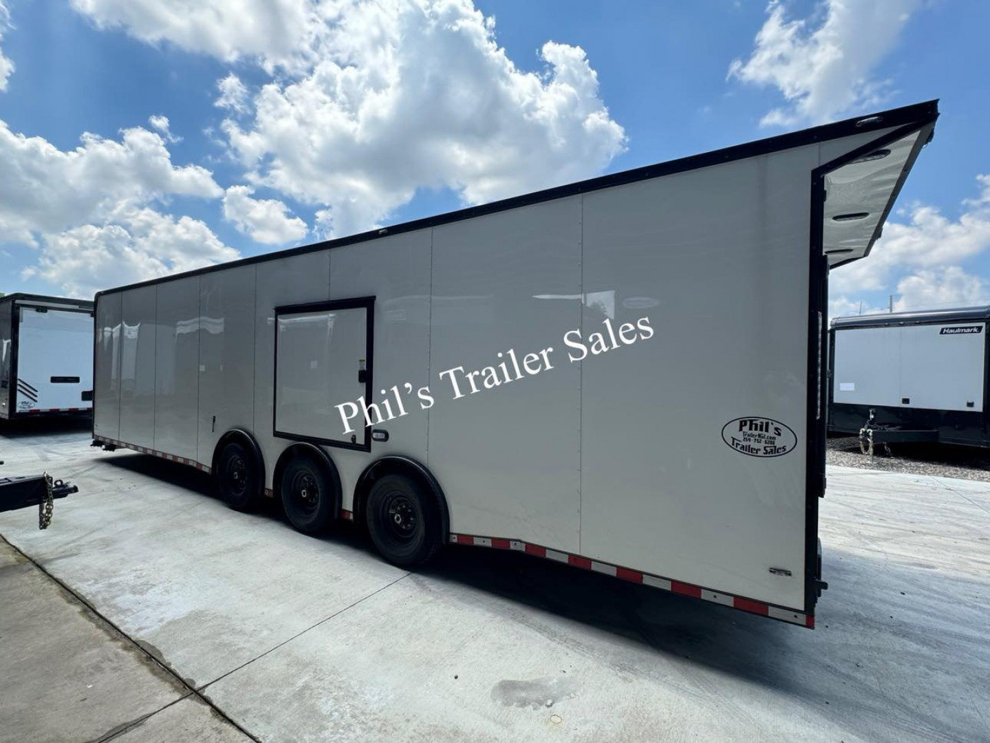 New 8.5x32 BATHROOM PACKAGE & ESCAPE DOOR Car / Racing Trailer ENCLOSED CAR HAULER