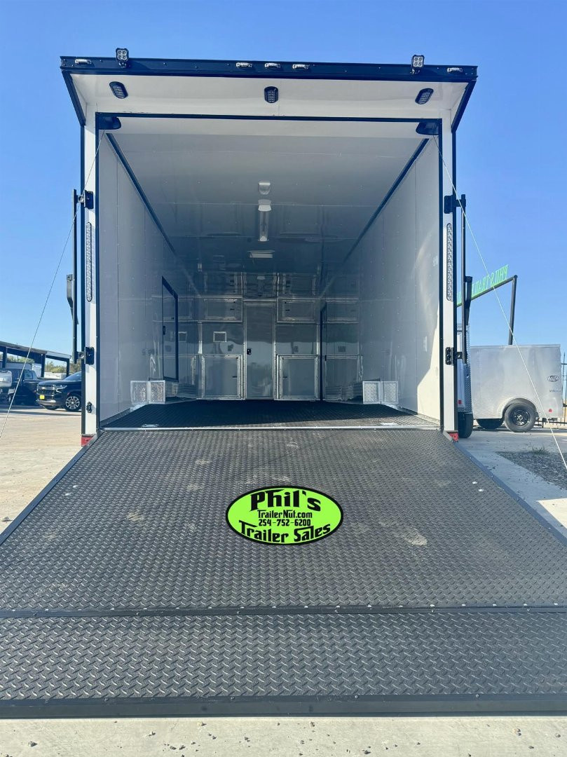 New 8.5x32 BATHROOM PACKAGE & ESCAPE DOOR Car / Racing Trailer ENCLOSED CAR HAULER