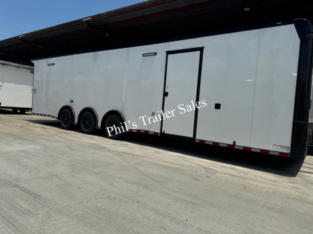 New 8.5x32 BATHROOM PACKAGE & ESCAPE DOOR Car / Racing Trailer ENCLOSED CAR HAULER