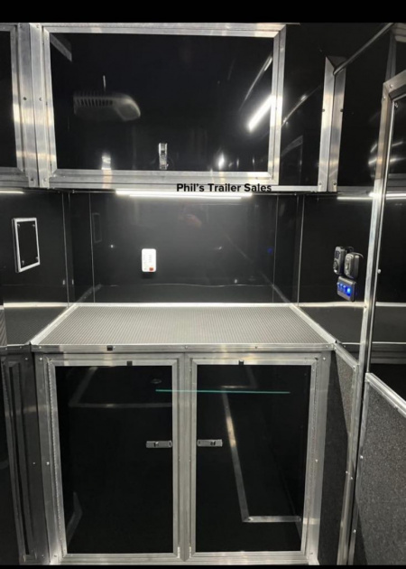 New Haulmark 8.5X34 RACE TRAILER EDGE PRO BATHROOM PACKAGE ELECTRIC AWNING & HYDRAULIC JACK! Car / Racing Trailer