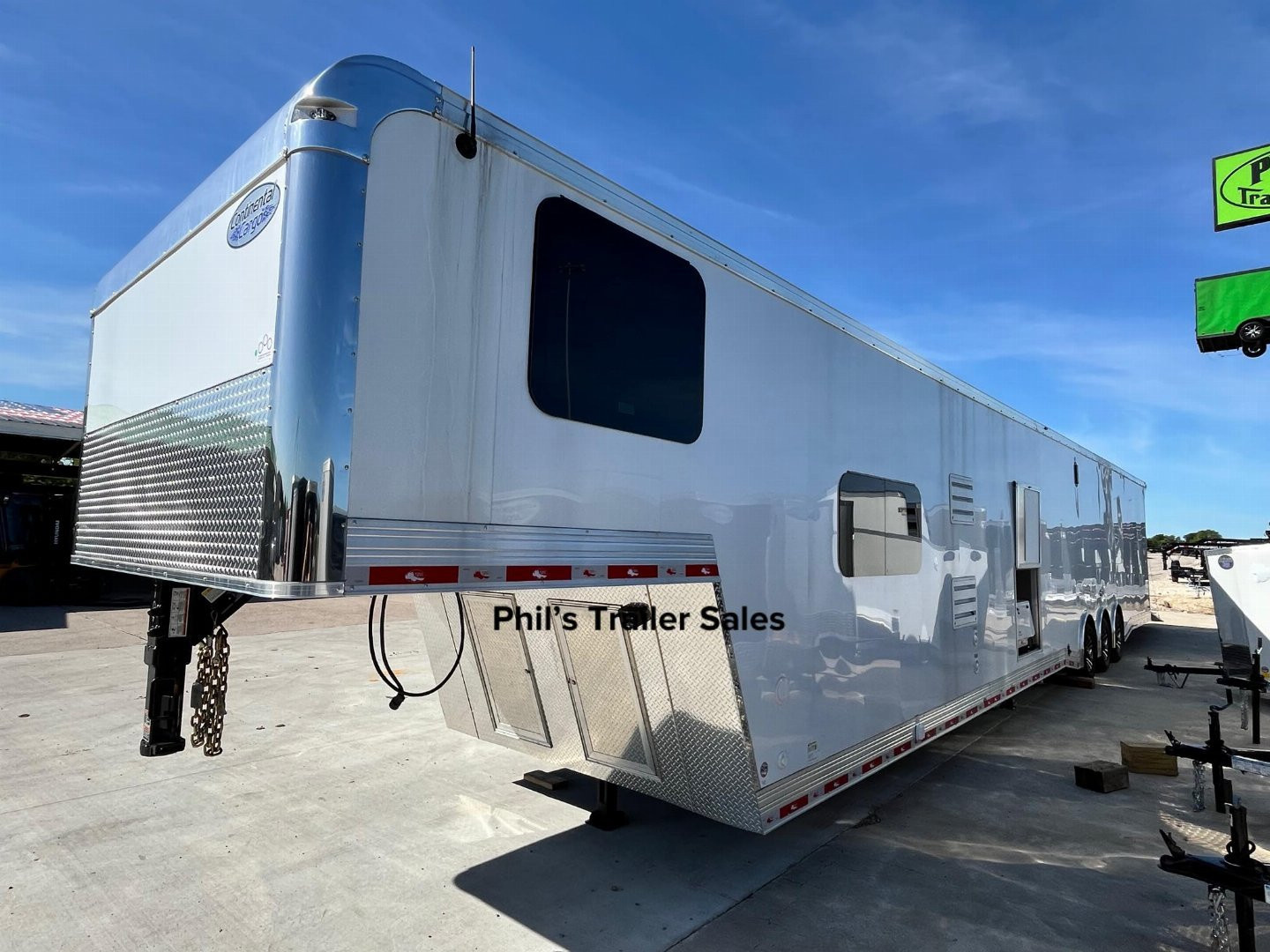 New CONTINENTAL CARGO 52' LIVING QUARTERS Car / Racing Trailer BATHROOM PACKAGE, DUAL MINI SPLIT & GENERATOR
