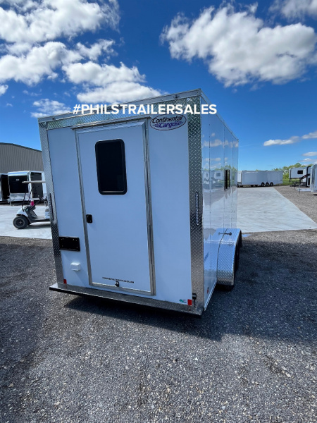 New CONTINENTAL CARGO Crew trailer 7X14 DOG HOUSE Office Trailer BENCHES WITH STORAGE & MINI SPLIT!