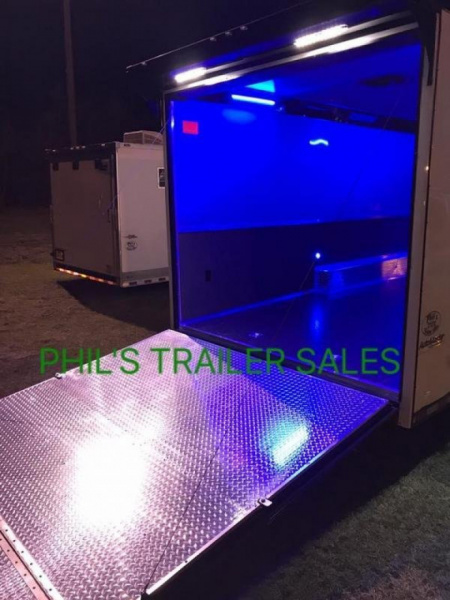 New CONTINENTAL CARGO 8.5X34 RACE TRAILER BATHROOM PACKAGE Car / Racing Trailer