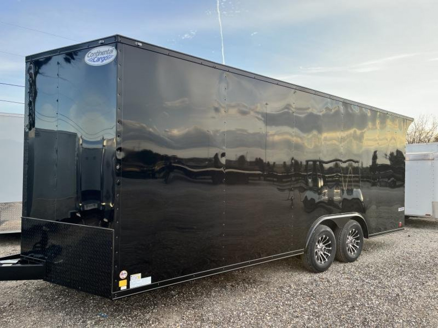 New 2025 CONTINENTAL CARGO NEW 85X24 V-NOSE ENCLOSED RACE CARGO TRAILER Cargo / Enclosed Trailer
