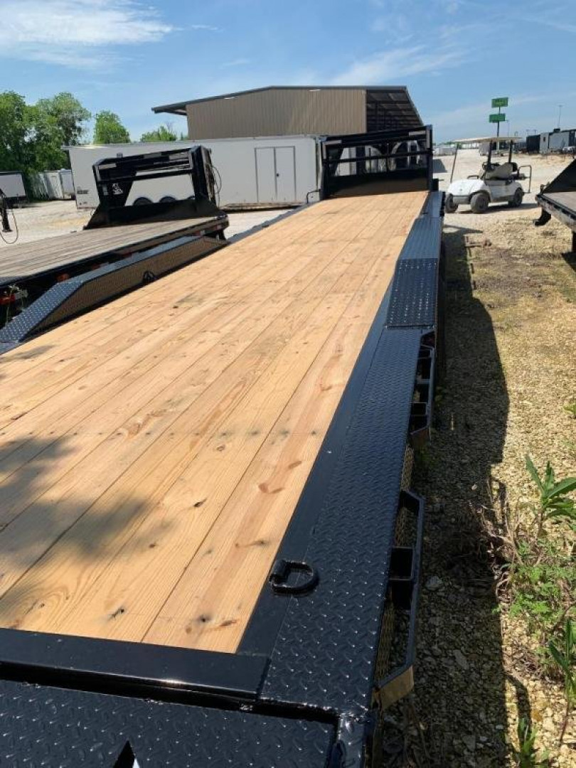 New Iron Bull 102 X 44 Equipment Trailer DRIVE OVER FENDERS