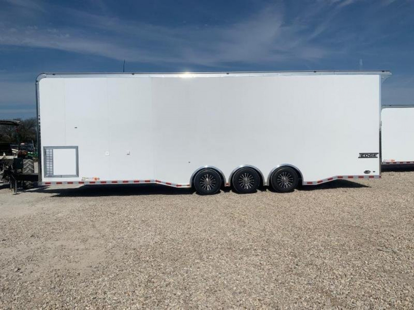 New Haulmark NEW 85X32 EDGE ENCLOSED SPRINT RACE TRAILER CAR HAULER Car ...