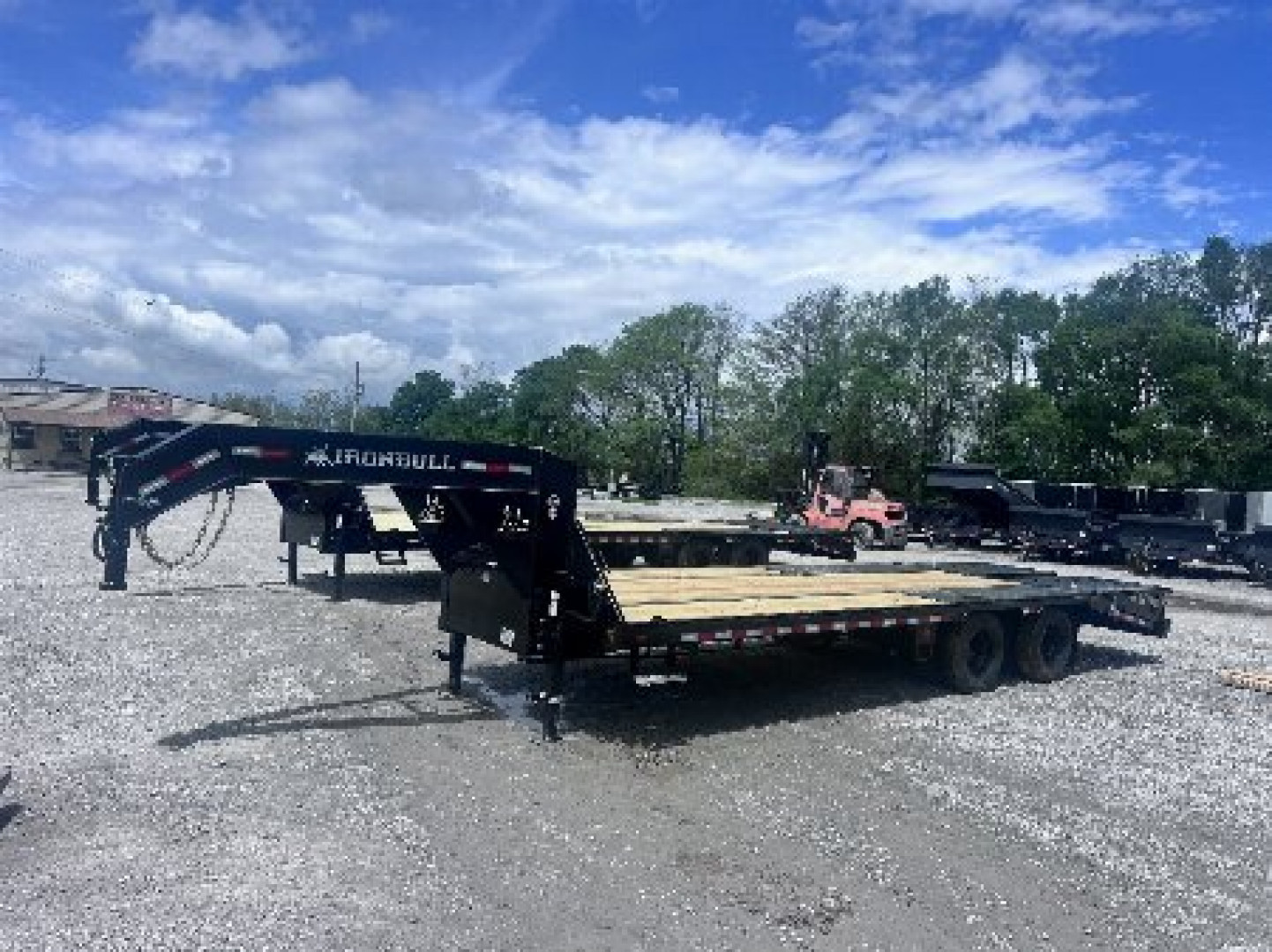 New IRON BULL IRON BULL 102X 25 TANDEM DUAL GOOSENECK TRAILER Equipment Trailer