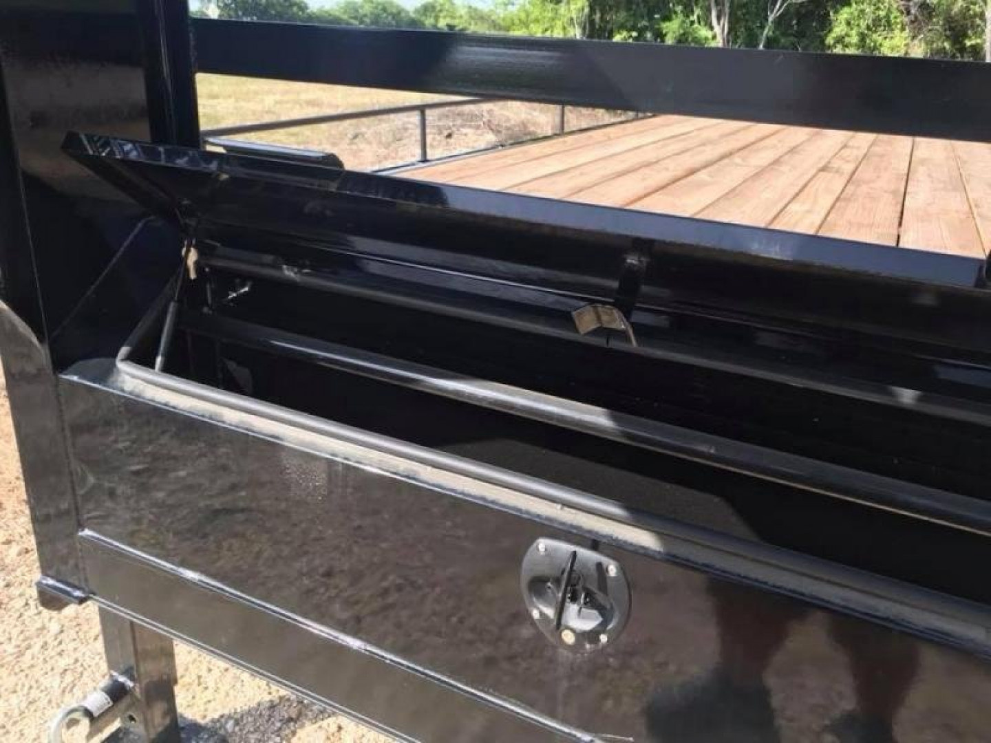 New 2025 Iron Bull 102 x24 Equipment Trailer with drive over fenders Iron Bull Equipment Trailer