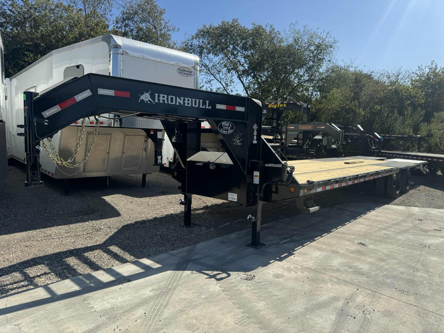 New IRON BULL 32 TANDEM DUAL EQUIPMENT TRAILER Equipment Trailer