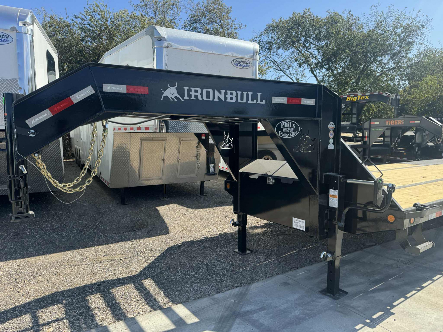 New IRON BULL 32 TANDEM DUAL EQUIPMENT TRAILER Equipment Trailer