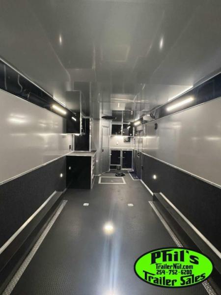 New Haulmark NEW 85X34 EDGE ENCLOSED RACE TRAILER BATHROOM CAR HAULER Car / Racing Trailer