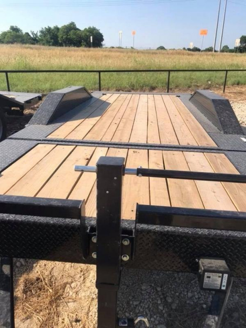 New Iron Bull 22 TILT EQUIPMENT Equipment Trailer