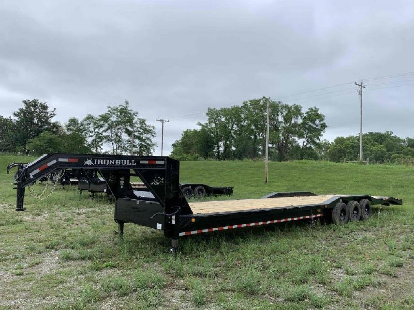 New 2026 IRON BULL NEW 102X40 EQUIPMENT TRAILER DRIVE OVER GOOSENECK Utility Trailer