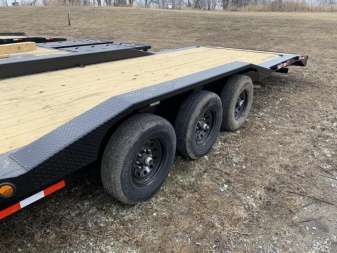New 2026 IRON BULL NEW 102X40 EQUIPMENT TRAILER DRIVE OVER GOOSENECK Utility Trailer