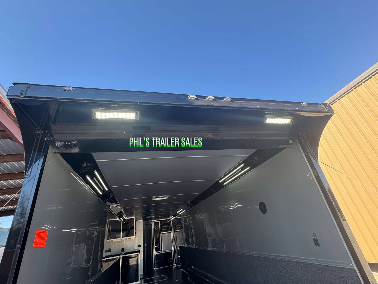 New CONTINENTAL CARGO NEW 85X34 ENCLOSED CAR RACE TRAILER BATHROOM CAR HAULER Car / Racing Trailer
