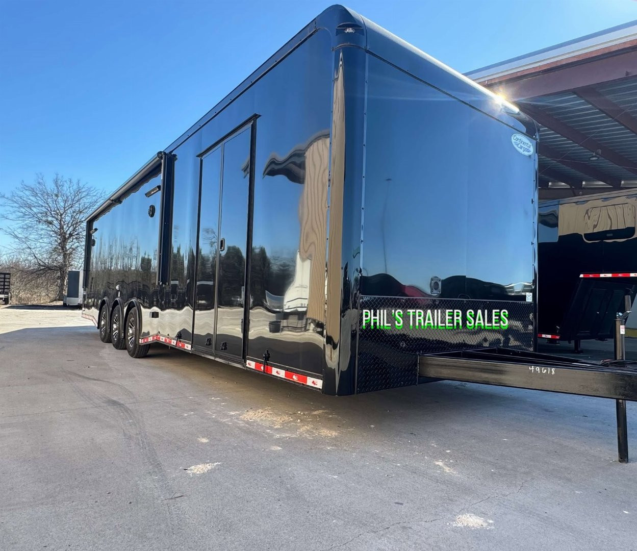 New CONTINENTAL CARGO NEW 85X34 ENCLOSED CAR RACE TRAILER BATHROOM CAR HAULER Car / Racing Trailer