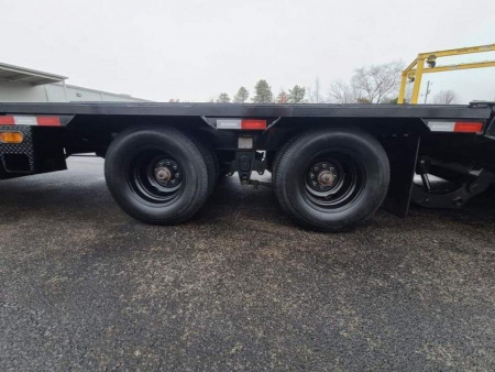 New 2026 Iron Bull 34' TANDEM DUAL TRAILER 9' HYDRALIC DOVE GOOSENECK Equipment Trailer