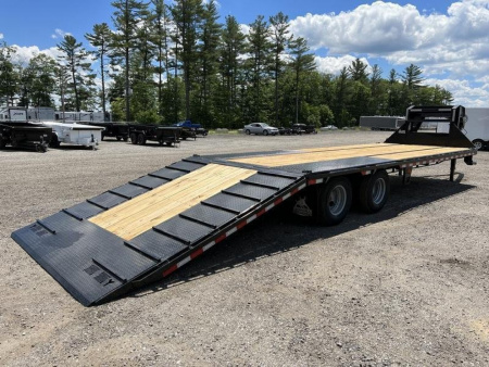 New 2026 Iron Bull 34' TANDEM DUAL TRAILER 9' HYDRALIC DOVE GOOSENECK Equipment Trailer