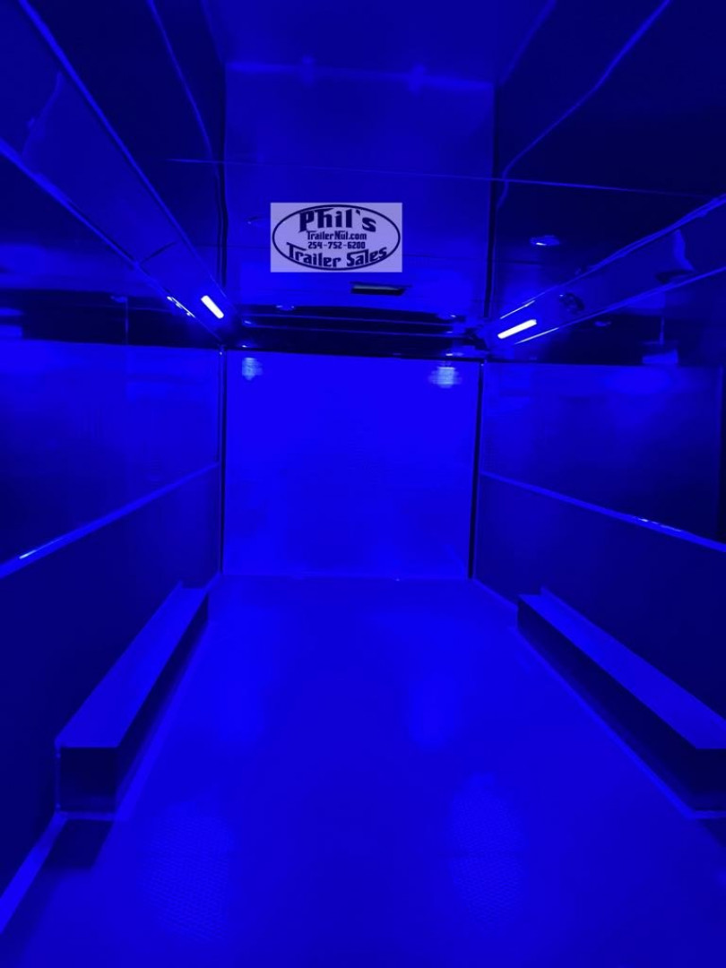 New 2025 HAULMARK 28' HAULMARK EDGE RACE TRAILER CAR HAULER Car / Racing Trailer