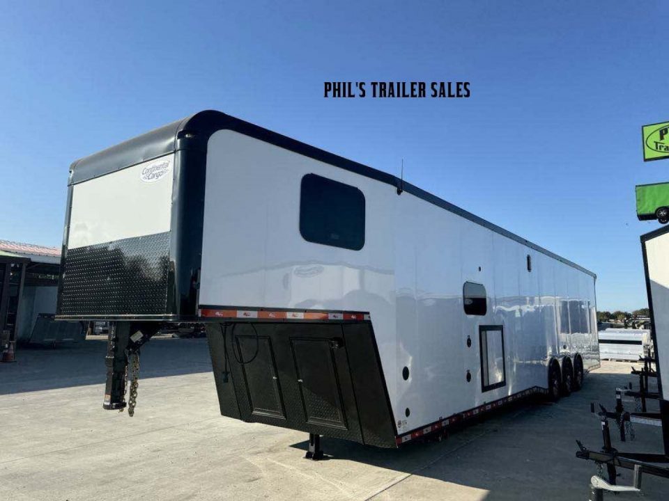 New Continental Cargo NEW 85X44 ENCLOSED CAR RACE TRAILER BATHROOM CAR HAULER Car / Racing Trailer