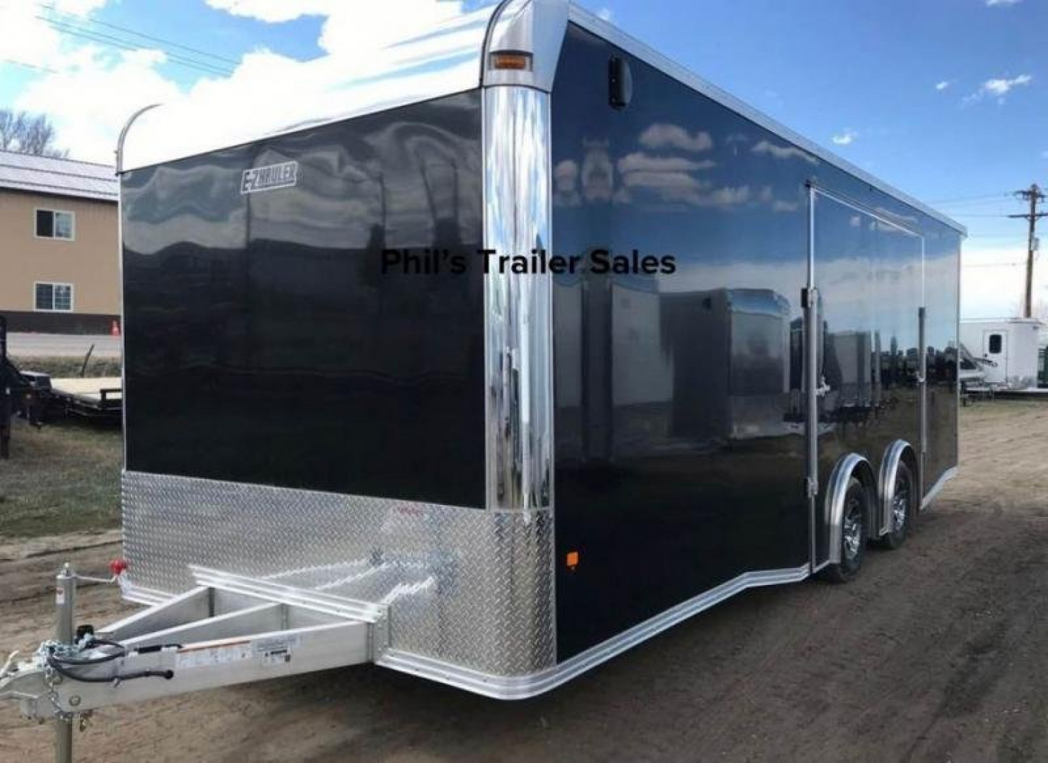 New RED TAG SALE!! 2024 E-Z Hauler 20' ALL ALUMINUM CAR HAULER LARGE ESCAPE DOOR FINISHED OUT Car / Racing Trailer .080 SCREWLESS EXTERIOR