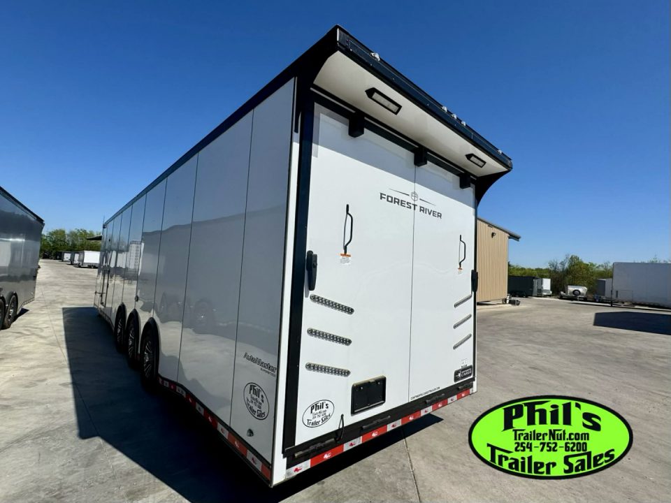 New CONTINENTAL CARGO NEW 85X34 ENCLOSED CAR RACE TRAILER BATHROOM CAR HAULER CARGO TRAILER Car / Racing Trailer